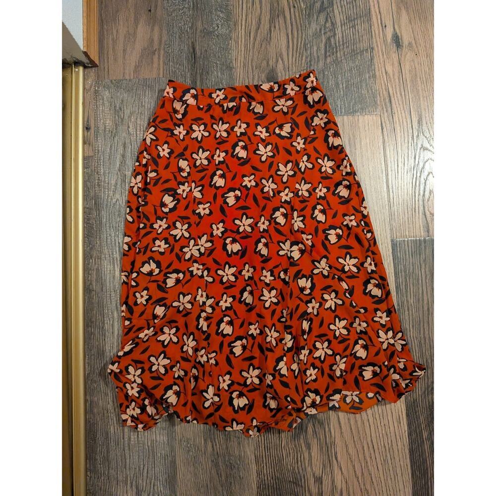 Who‎ what wear bright red floral midi skirt size 2